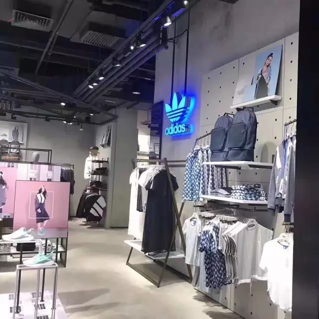 免費(fèi)！不用錢！清水混泥土試用裝免費(fèi)發(fā)售。