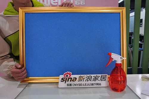 新浪家居評(píng)測硅藻泥吸水性能